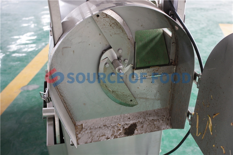 Our cucumber slicer machine will not damage the nutritive value and edible value