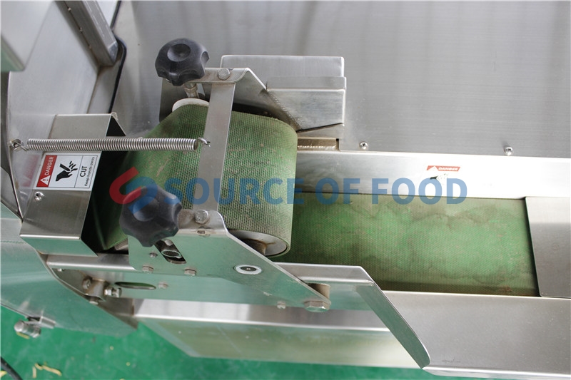 Our cucumber slicer machine will not damage the nutritive value and edible value