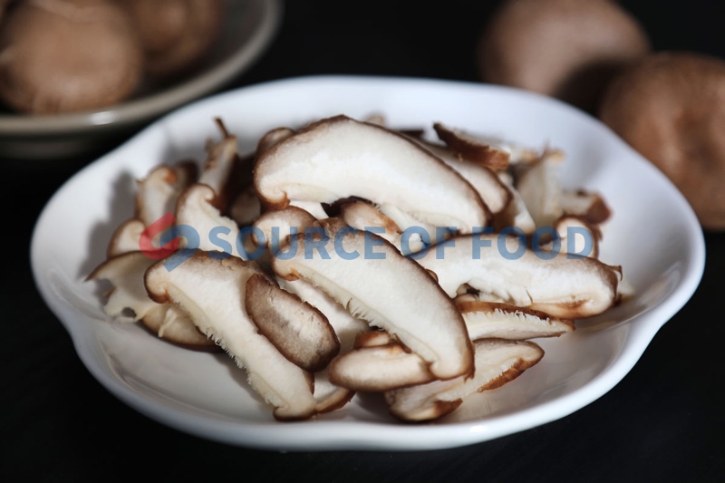 after slicing by our mushroom slicer,it is easy to be eaten and dried.