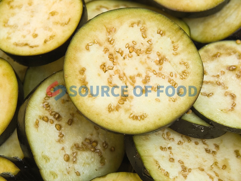 Eggplant slicer can preserve nutrients and edible ingredients intact