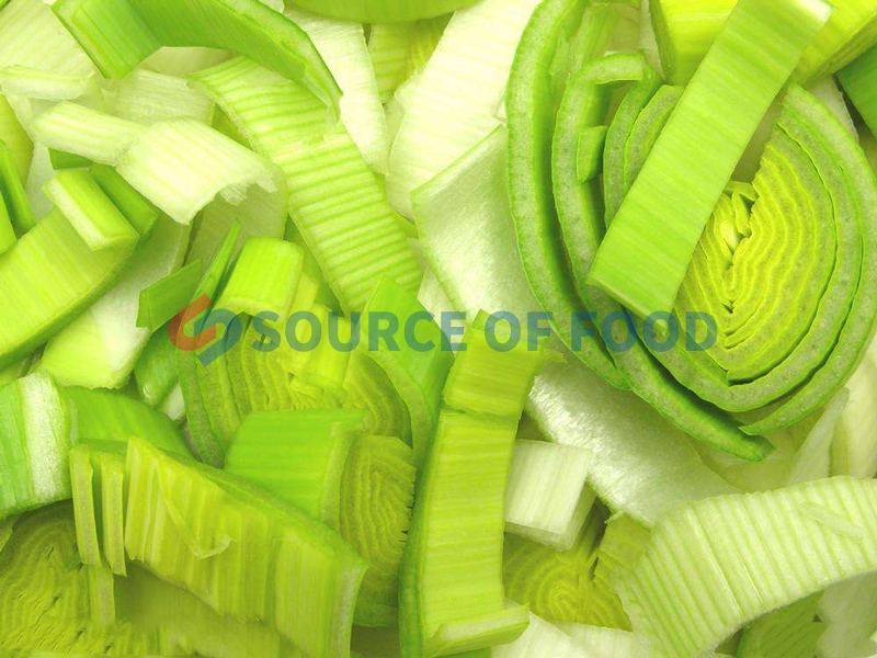 The leek can be cut or sliced by our leek slicer machine